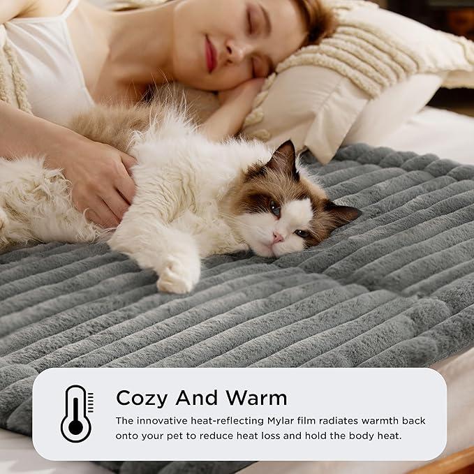Self-heating Pet Bed